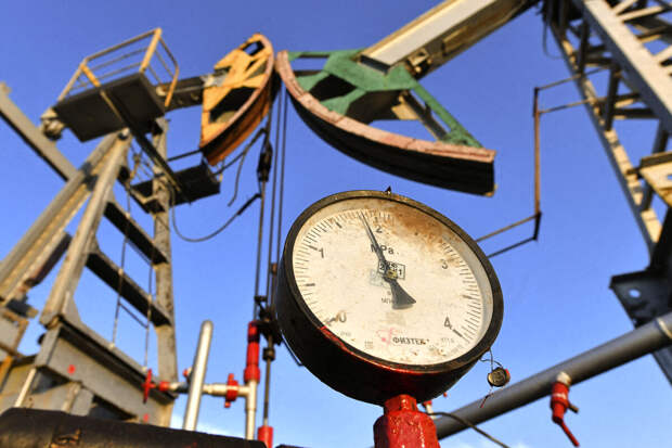 Нефть Brent подешевела более чем на 2%