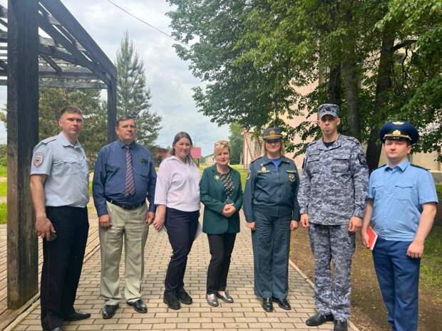 Безопасны ли загородные лагеря в Новгородской области?