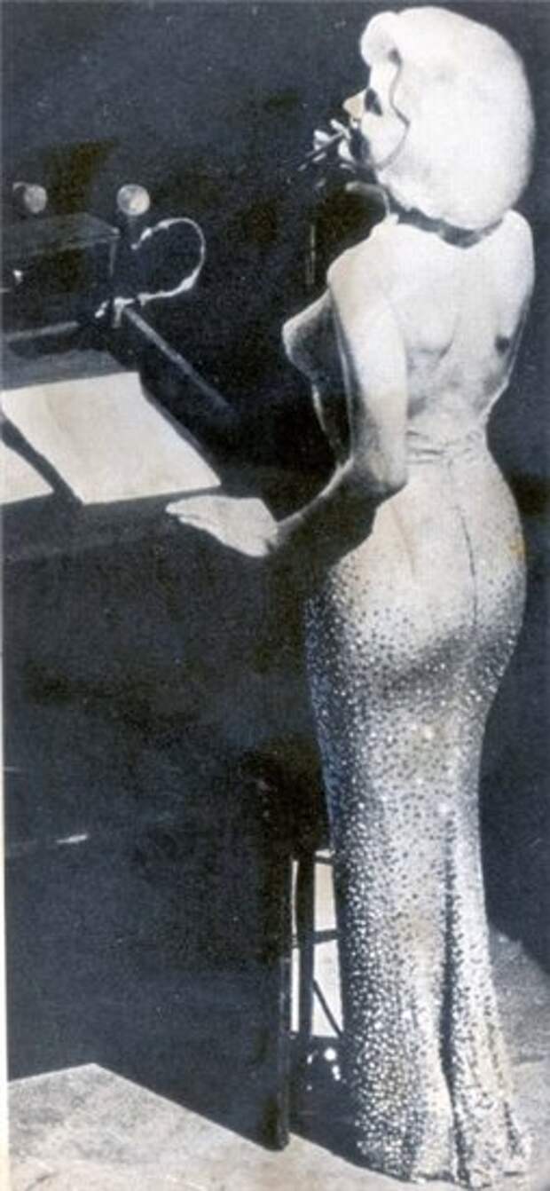 Мэрилин Монро в прозрачном платье