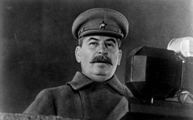 А Сталин и не терялся…
