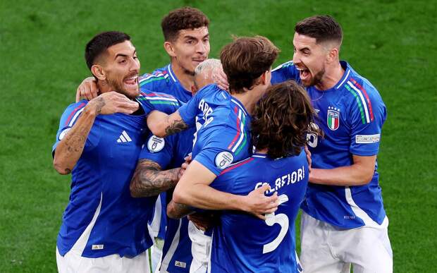 Доннарумма, Бастони, Барелла, Димарко, Распадори вызваны в сборную Италии на стыковые матчи ЧМ-2026