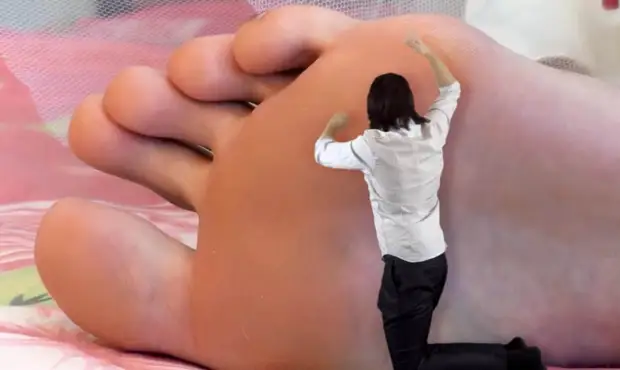 Облизывание пальцев ног: особенности сексуального фетиша