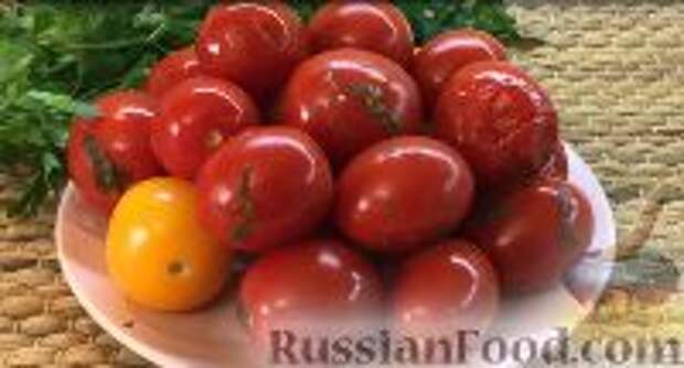 Фото к рецепту: Соленые помидоры быстрым способом