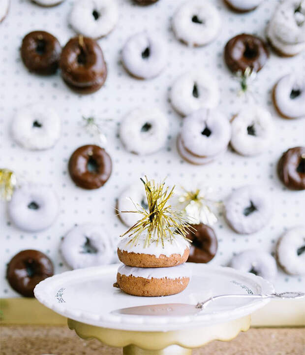 Donut Wall