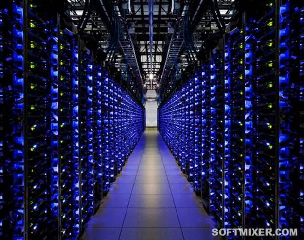 row-of-servers-with-blue-leds-google-data-center-douglas-county