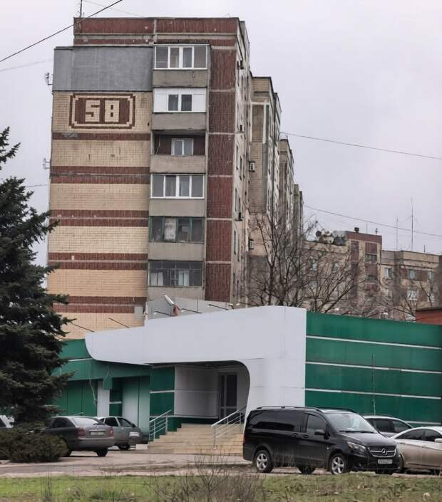 В бывшем "Молоке" на Зелёном,возле храма, будет новый супермаркет низких цен