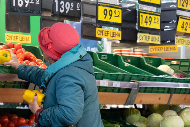 Экономист Беляев обвинил в росте цен на товары и услуги российских продавцов