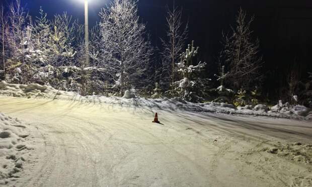 В Устьянском округе школьница попала под машину во время катания на «ватрушке»