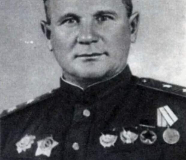 генерал-лейтенант Чистяков. Источник фото - https://r1.mt.ru/r25/photo8DEC/20024813499-0/jpg/bp.jpeg