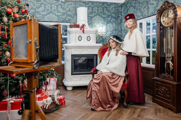 Ретрофотоателье на Манежной площади