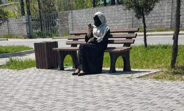 Кирилл Кабанов об инциденте в Каспийске: Для чего этот «любитель переодеваться в женскую одежду» напялил никаб — непонятно