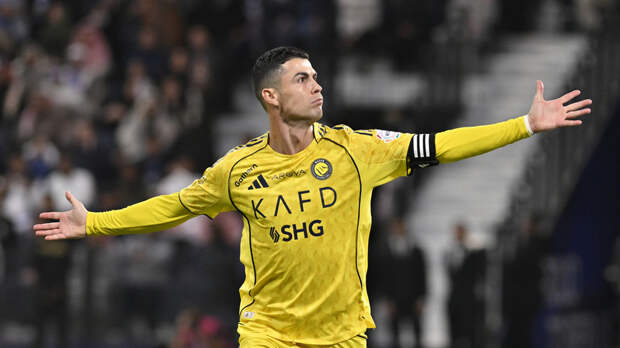 За принцип честной конкуренции: Роналду объявил бойкот из-за трансфера Бензема в клуб-конкурент и не вышел на матч