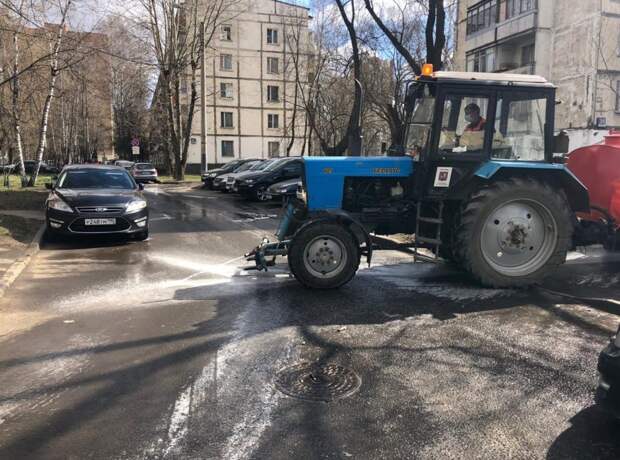 Все 115 дворов Алтуфьева обработали противовирусным средством Фото: управа Алтуфьевского района