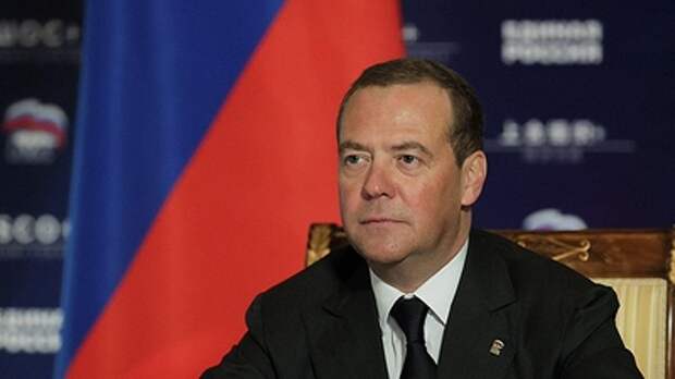 Медведев рассказал об ускоренном пути Молдавии в ЕС. Русским не понравится