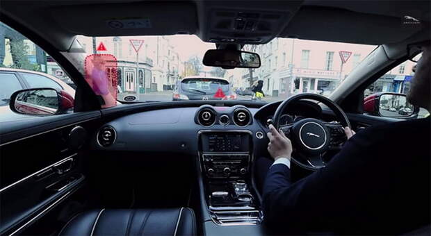 jaguar-virtual-windscreen