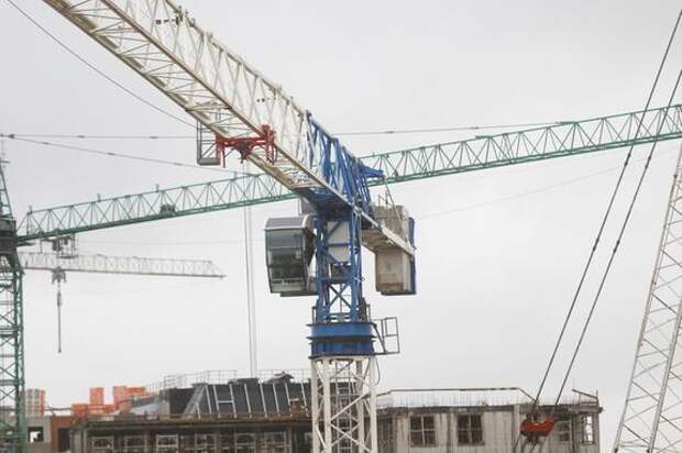 В Ленобласти ужесточат контроль за строительством школ и больниц