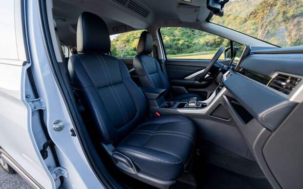 В Россию привезли надежного и доступного семейного «японца» со стойким кузовом