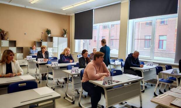 Родители архангельских выпускников сдают пробный ЕГЭ в рамках всероссийской акции