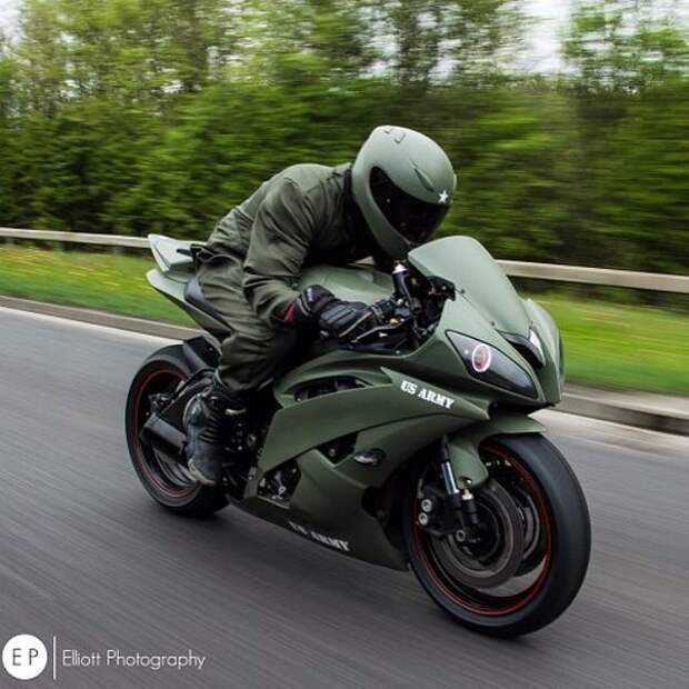 BMW r6 Sportbike