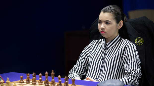 Чемпионку мира по быстрым шахматам Горячкину встретили в аэропорту Шереметьево