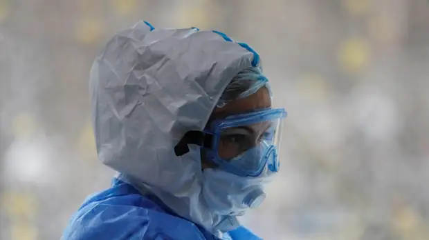 Вирусолог Альтштейн прокомментировал ситуацию с новым штаммом COVID-19 «омикрон»