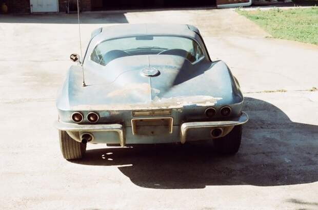 Chevrolet Corvette Neil Armstrong продают на аукционе (19 фото)