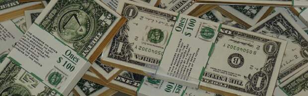 Доллар вырос на 5,5 тенге в Казахстане