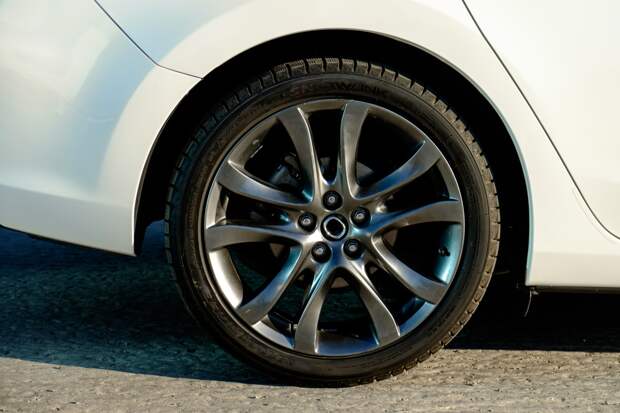 Дающая советы по воспитанию детей блогерша сбила на машине маленького сына