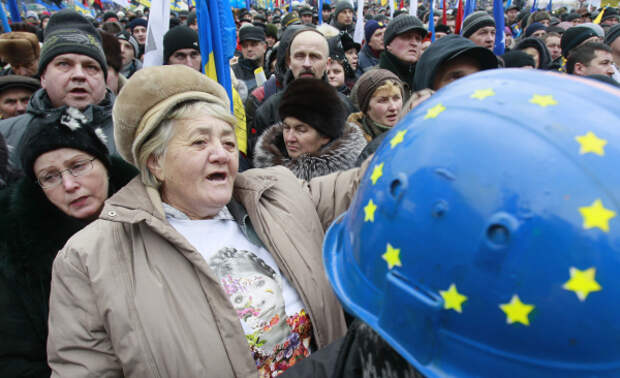 Украинский депутат: Мы должны требовать безвизового режима с ЕС