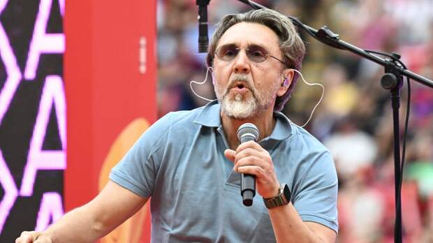 «Не оправданы»: музыкальный критик раскритиковал Сергея Шнурова за высокие гонорары