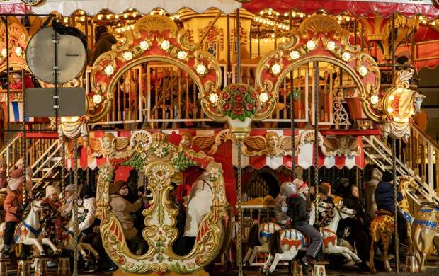 За пять лет число гостей Рождественской ярмарки в Петербурге выросло в два раза