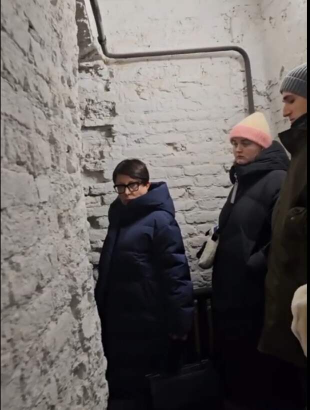 Борису Борисовичу из Долгопрудного, наверное, кажется, что он уже сделал всё, что мог, чтоб похоронить свою репутацию в эфирах у Норкина.-8