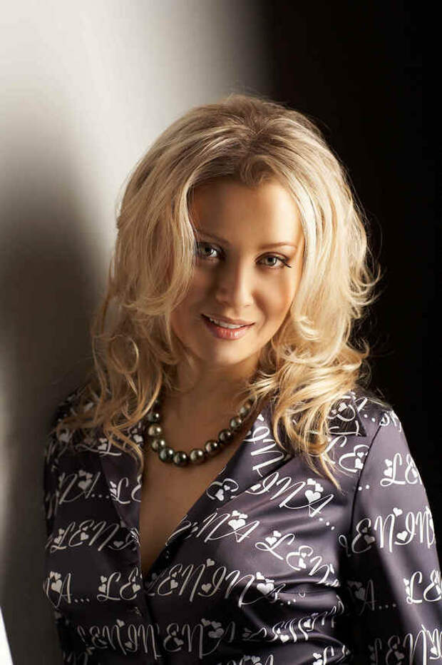 Лена Ленина