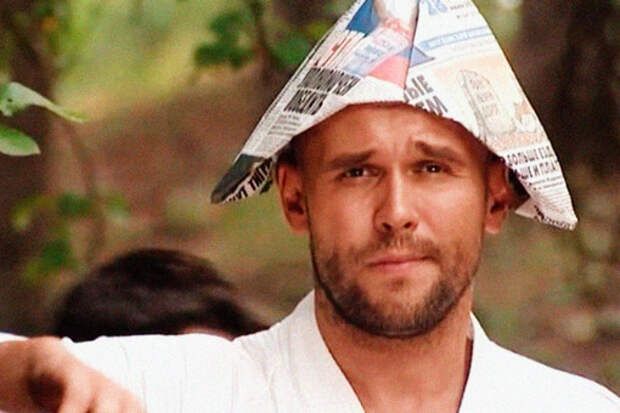 Актер Максим Аверин заявил, что не выступает перед едящими людьми