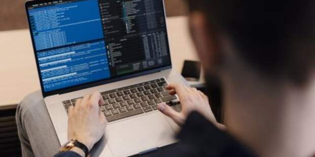 Призраки 2023 года: как аферисты используют ликвидацию ПФР для обмана россиян