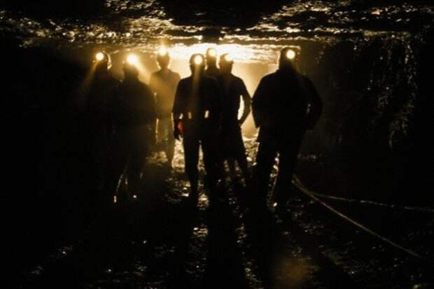 Краснодон - шахтеры объявили забастовку - 23 Апреля 2014 - Информ-аналитик