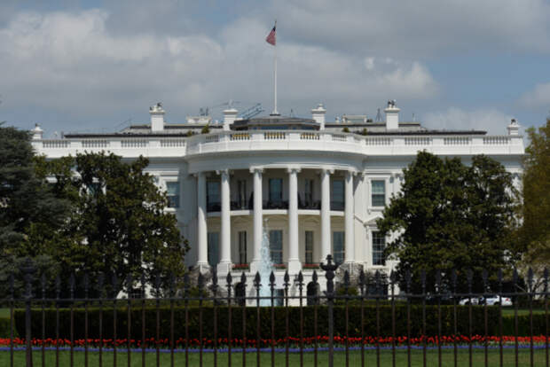 В Белом доме заявили, что Европа «медленно убивает себя»