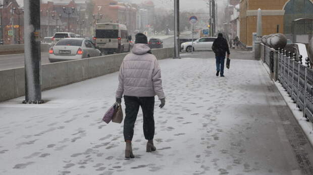 Снегопад в Барнауле в начале октября / Фото: amic.ru / Екатерина Смолихина