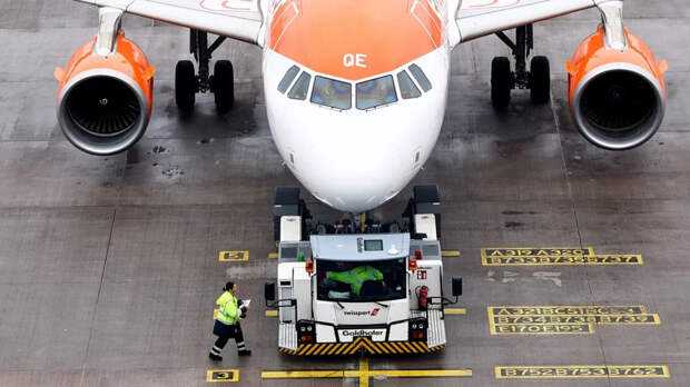 В Великобритании недовольный Трампом пассажир угрожал взорвать самолет