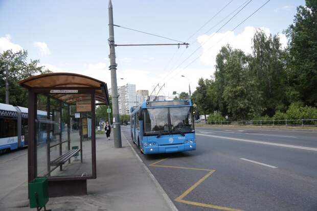 Установка павильона ожидания на Кронштадтском завершится к лету