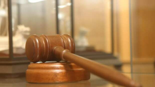 Экс-директор театра в Сургуте получила два года условно за мошенничество с зарплатами