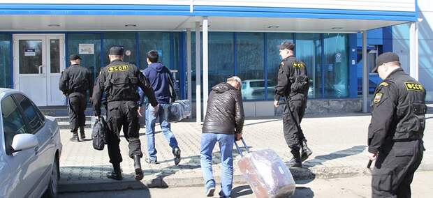 Выдворение нелегалов. Фото: gurb.mosreg.ru