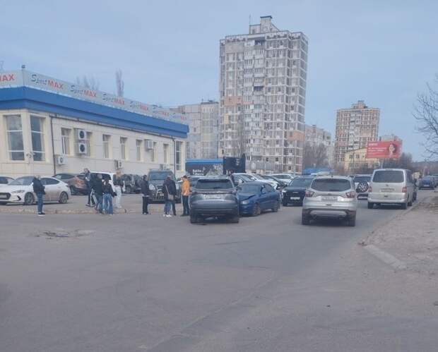 ДТП на Донской в районе Спортмакса