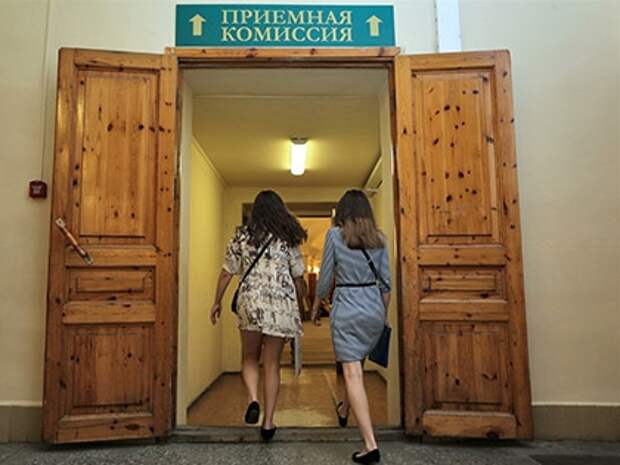 Число самих вузов при этом может сократиться почти вдвое