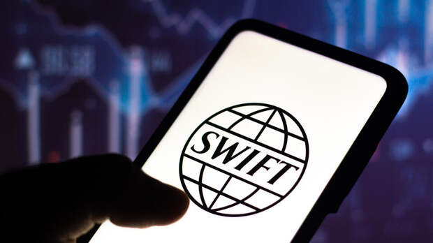 Bloomberg: ЕС может отключить 20 банков от SWIFT в рамках санкций против РФ