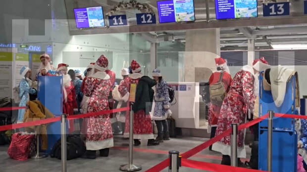 Деды Морозы ждут вылета: в Пулково массовые задержки рейсов