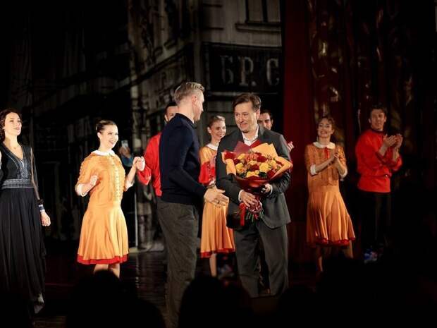 Василий Анохин и Сергей Безруков обсудили возможность провести на Смоленщине детский фестиваль