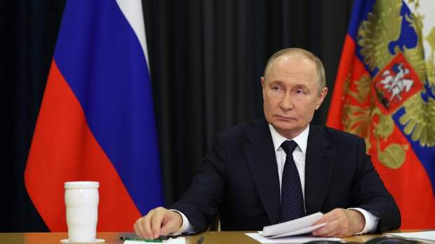 Путин поздравил мусульман в России с праздником Ураза-байрам