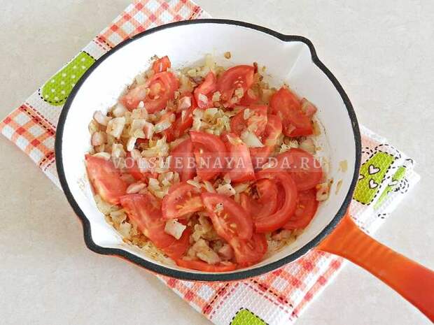 yaichnitsa s lukom i pomidorami (5)