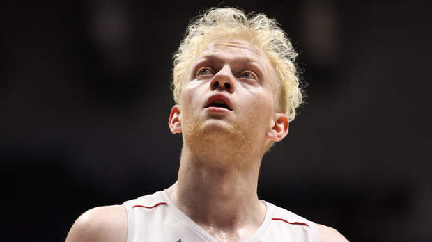 Освободившийся из тюрьмы во Франции баскетболист Касаткин вернулся в Москву